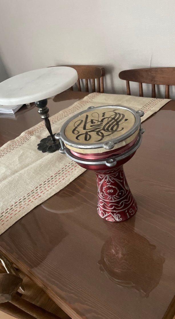 Kırmızı İşlemeli Darbuka - Görsel 2