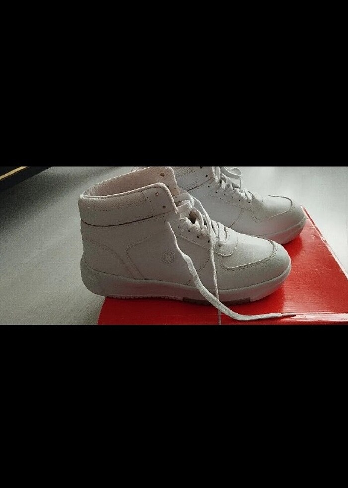 42 numara orjinal ürün ortapedik ameliyat geçirdiğim için hiç gi - Görsel 4