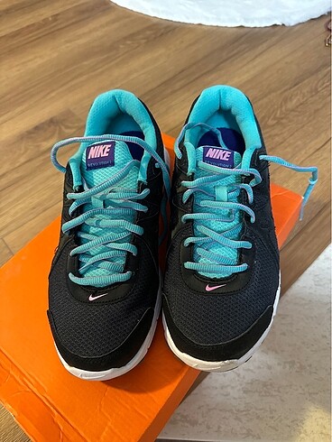 Nike Orjinal Nike spor ayakkabı