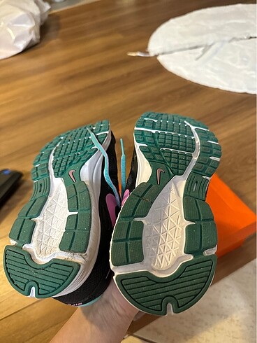 40 Beden çeşitli Renk Orjinal Nike spor ayakkabı