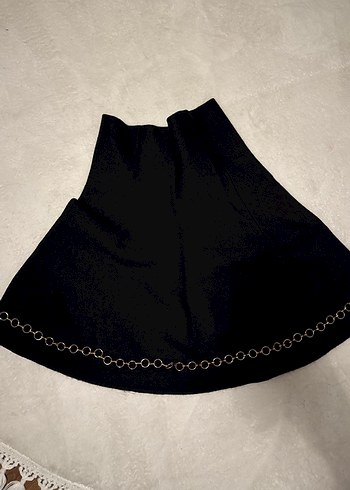 Zincir Detaylı Siyah  Mini Etek - Görsel 2