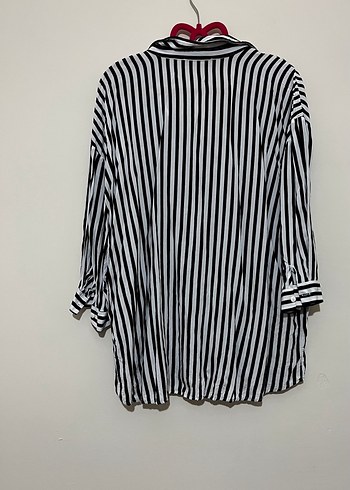 Uzun Kollu Çizgili V Yaka Kadın Gömlek - Görsel 2