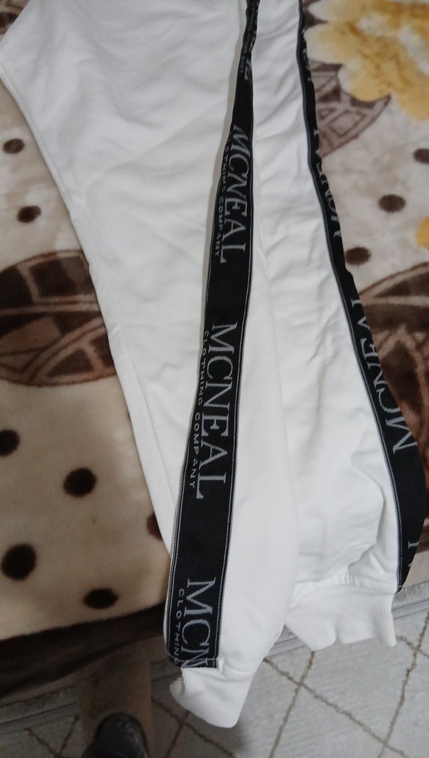 Beyaz Fermuarlı Rahat Kesim erkek eşorfman - Görsel 3