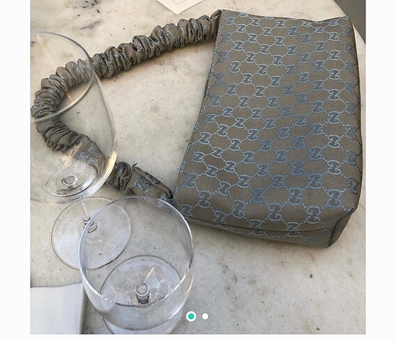 Gucci monogram kol çantası