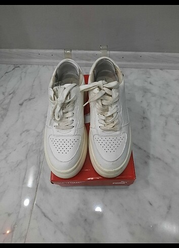 Bershka Bershka Kadın yüksek taban spor ayakkabı 