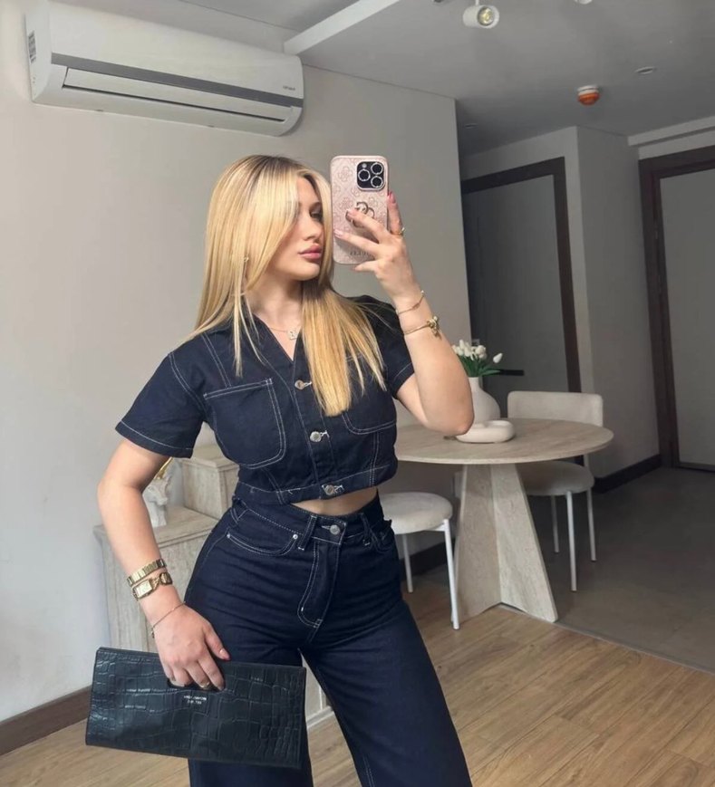Şık Koyu Lacivert Denim Takım — görsel 2/4