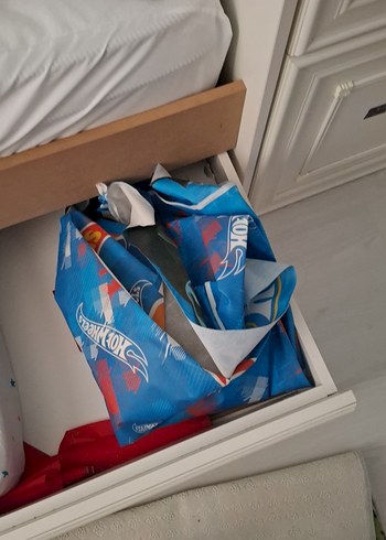 Beden Hot Wheels Mavi Oyuncak Araba ve Ev Çadırı