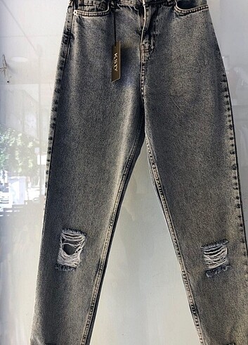 Yırtmaçlı kot mom jean 