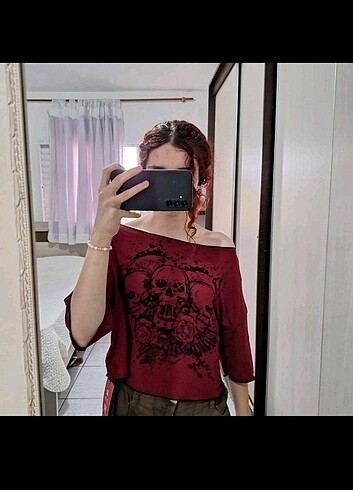 Gotik ithal crop s beden mevcut 