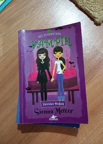  Beden Kız kardeşim vampir seri kitap