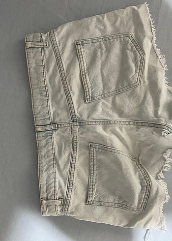 Cep Fermuarlı Bej Midi Jean Şort - Görsel 2