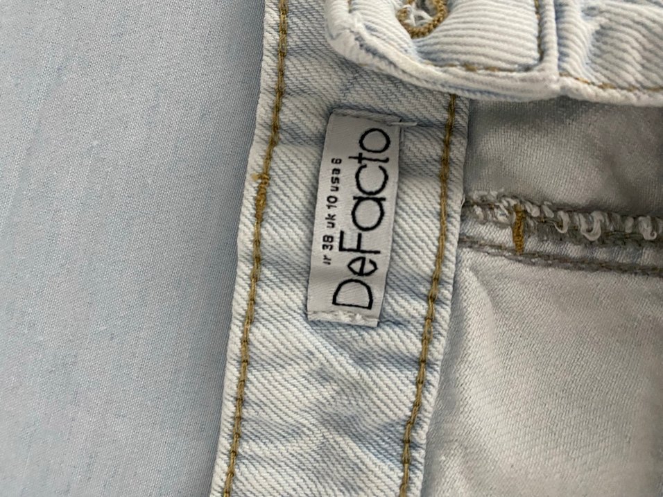 Cep Fermuarlı Bej Midi Jean Şort - Görsel 3