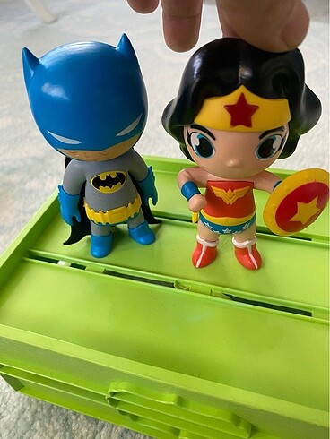 Batman ve Wonder Woman oyuncak