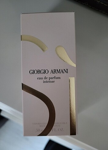  Beden Georgia armani parfum