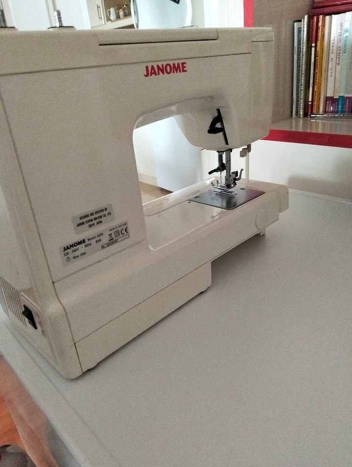 JANOME Dikiş Makinesi 4235 Model - Görsel 3