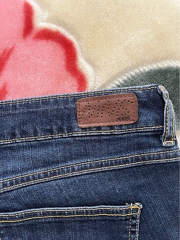 44 Beden Mango Jeans