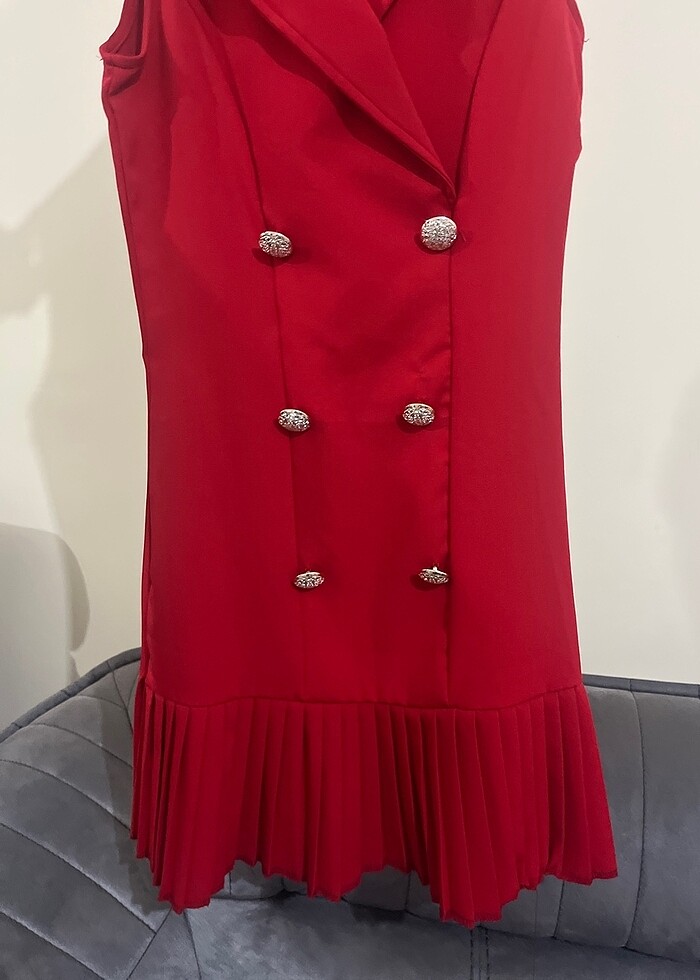 Kırmızı kumaş elbise - Görsel 2