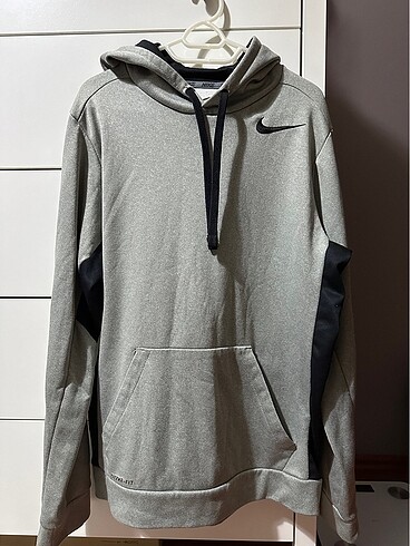 Nike therma-fit kapüşonlu üst