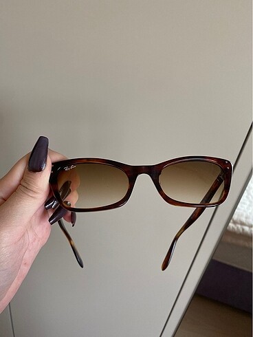 Rayban güneş gözlüğü