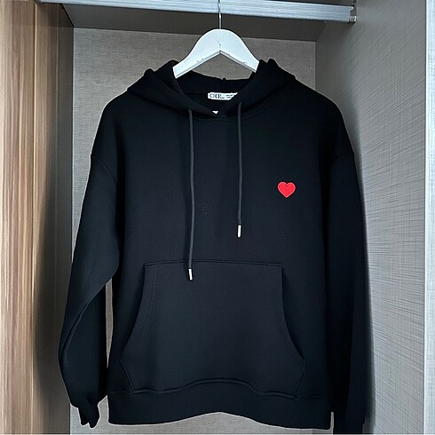 Kalp Baskılı Oversize Sweatshirt