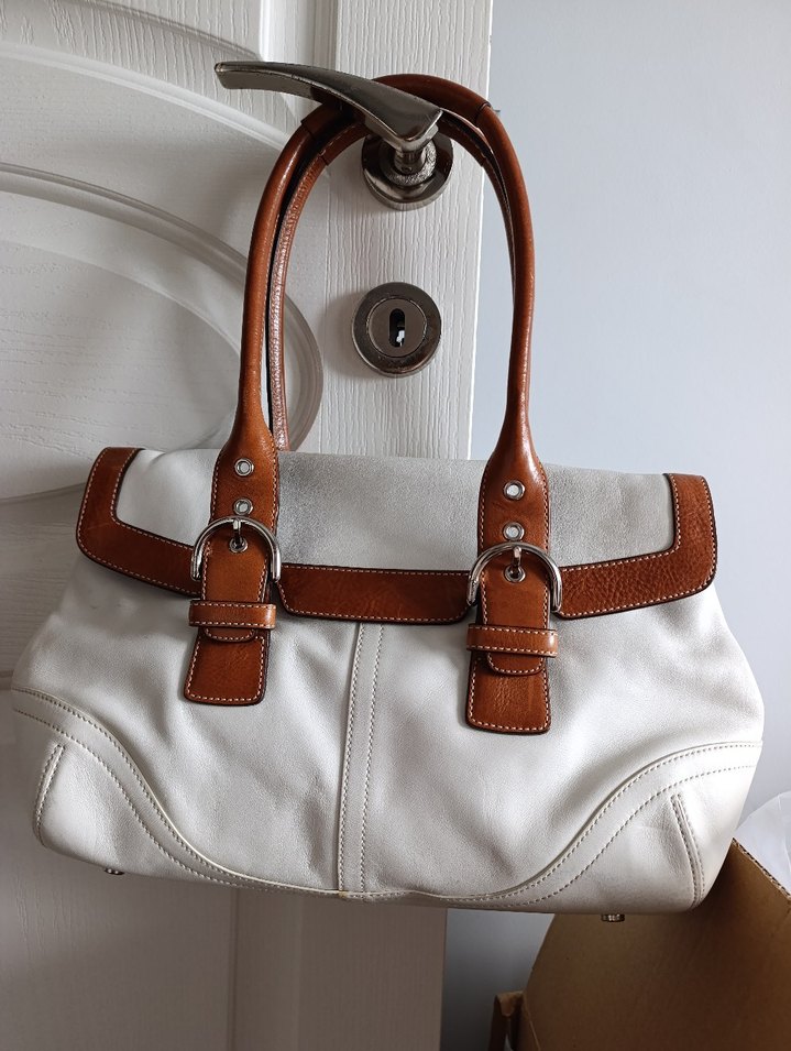 Klasik Deri Tokalı Beyaz Kadın Çanta - Görsel 2