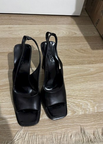 Gucci Siyah Platform Topuklu Kadın Ayakkabı - Görsel 2