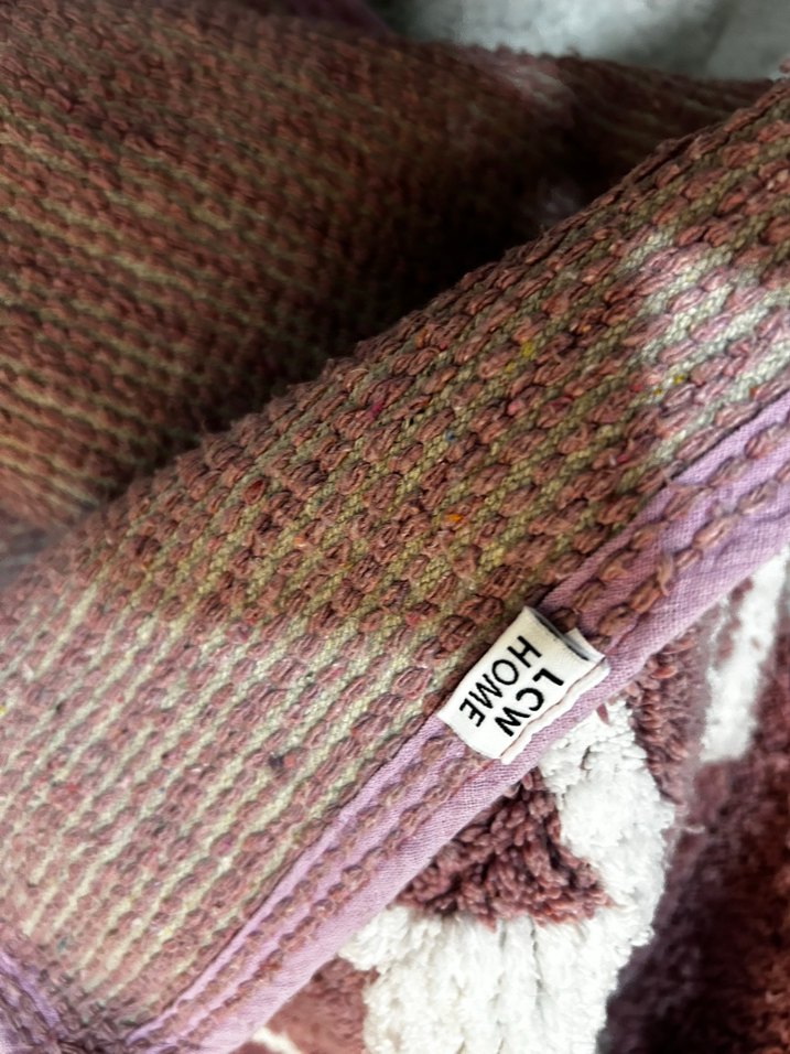 Pembe Nakışlı Banyo Paspası - Görsel 2