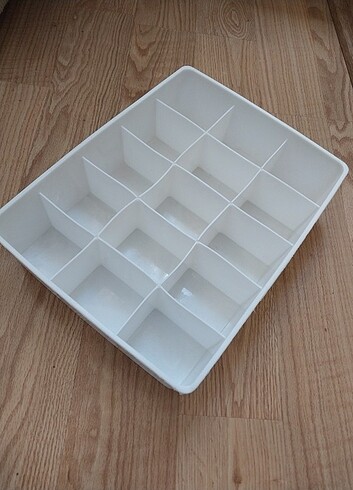Beyaz 15 Gözlü Çok Amaçlı Plastik Organizer