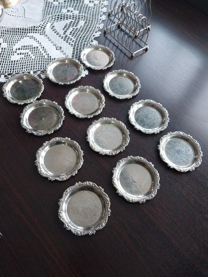 Vintage 2 Queen Anne
Ingiliz Gümüş Kaplama Sunumluk 6+6+2 stand - Görsel 3