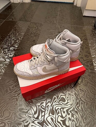 Nike dunk high retro