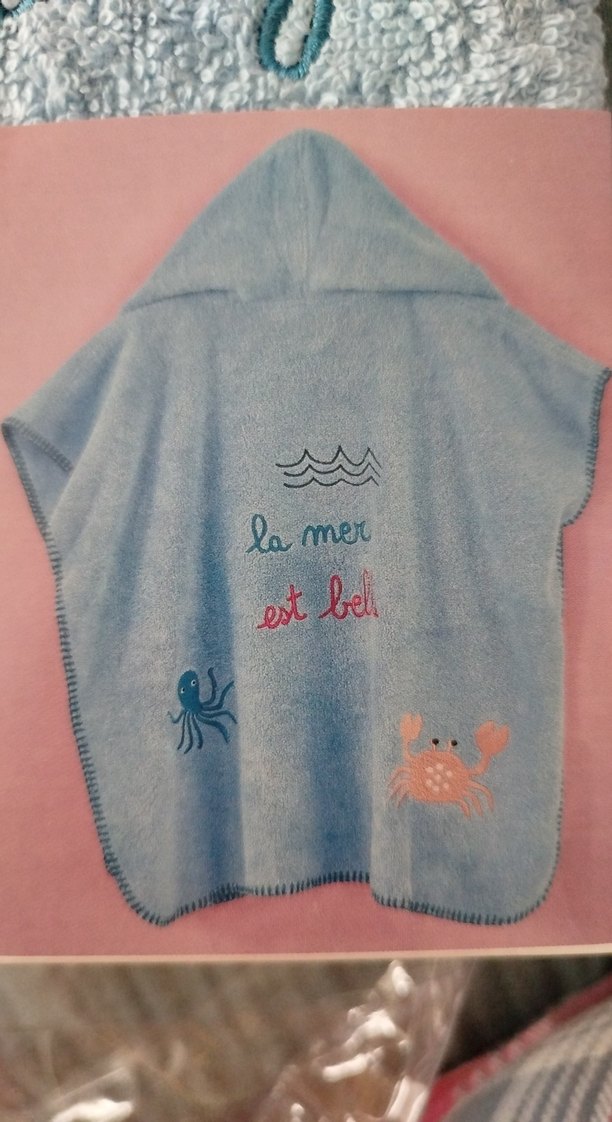 Kapüşonlu Mavi Erkek Çocuk Bornozu - Görsel 2