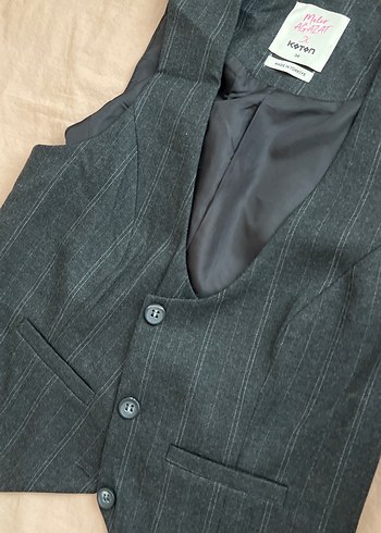 Düğmeli Gri  Kadın Yelek - Görsel 3