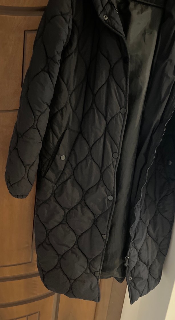 Siyah Kapitone Kapüşonlu Günlük Kadın Mont - Görsel 5