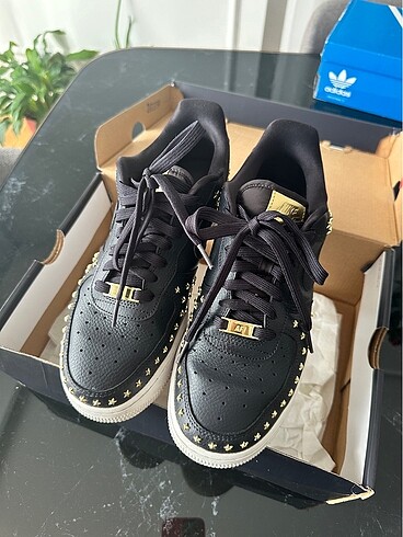 Siyah Nike Airforce
