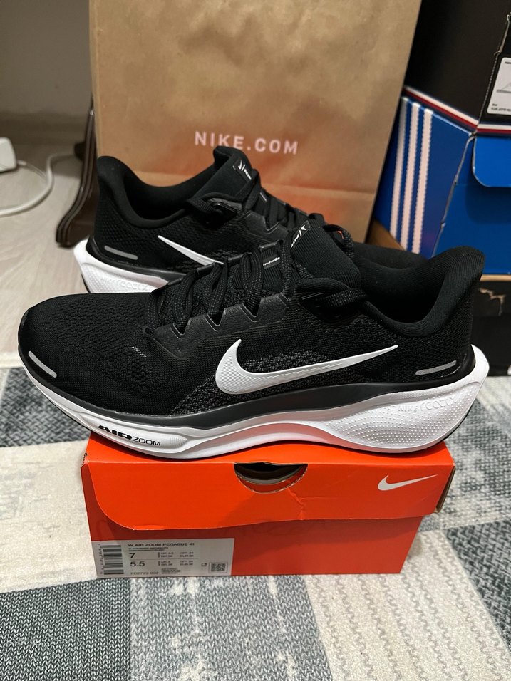 Nike Pegasus 41 Kadın Koşu Ayakkabısı Siyah - Görsel 3