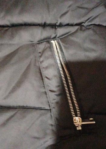 Koton Siyah Kapüşonlu Kadın Şişme Yelek - Görsel 4