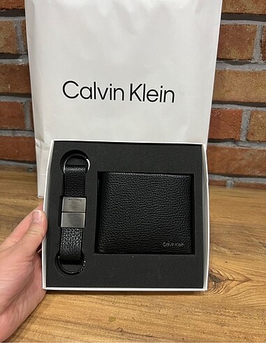 Calvin Klein özel seri erkek cüzdan seti son 1 adet