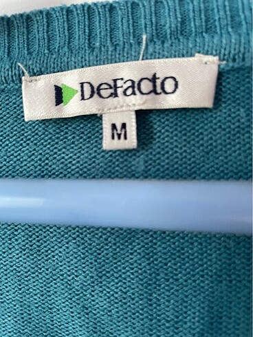 m Beden DeFacto kazak