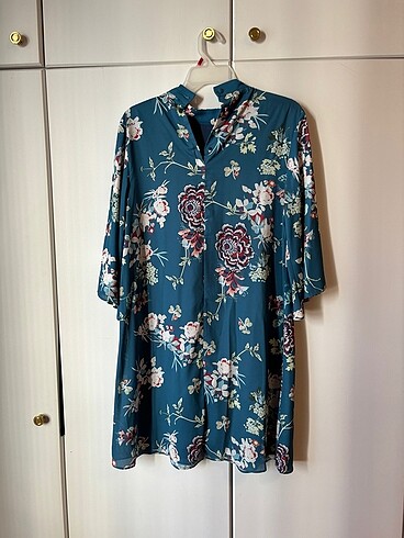 Çiçekli Mavi Elbise Uzun Kollu - Görsel 2