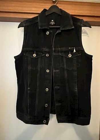 Siyah Düğmeli Kolsuz Denim Ceket