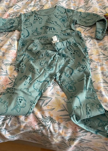 Gri Desenli Bebek Hastane Kıyafeti - Görsel 2