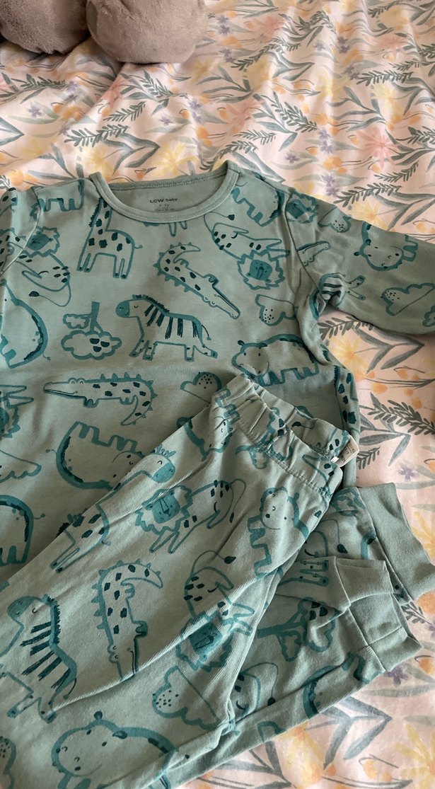 Gri Desenli Bebek Hastane Kıyafeti - Görsel 5