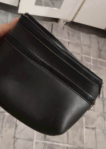 Kadın Siyah Deri Fermuarlı Çapraz Çanta - Görsel 2