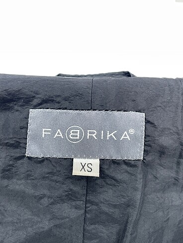 xs Beden siyah Renk Fabrika Mont %70 İndirimli.