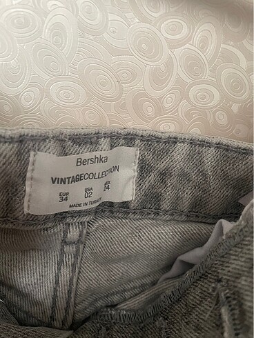 34 Beden gri Renk Bershka kadın kot şort