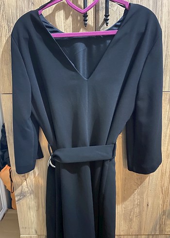 Uzun Siyah Kemerli Kadın Elbise - Görsel 2