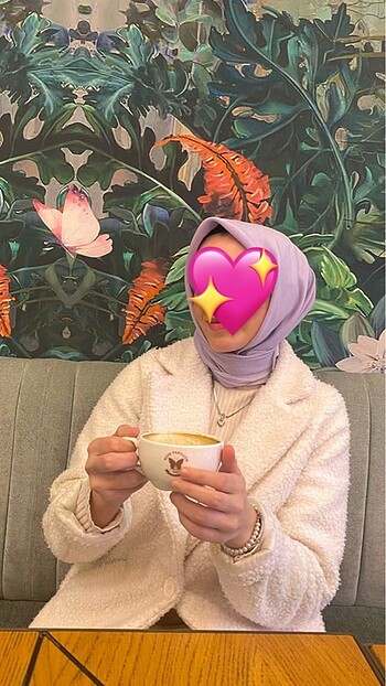 Beyaz buklet kaban
