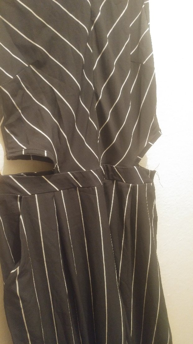 Siyah Çizgili V Yaka Uzun Tulum - Görsel 2