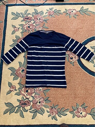Orijinal Pull and bear tshirt