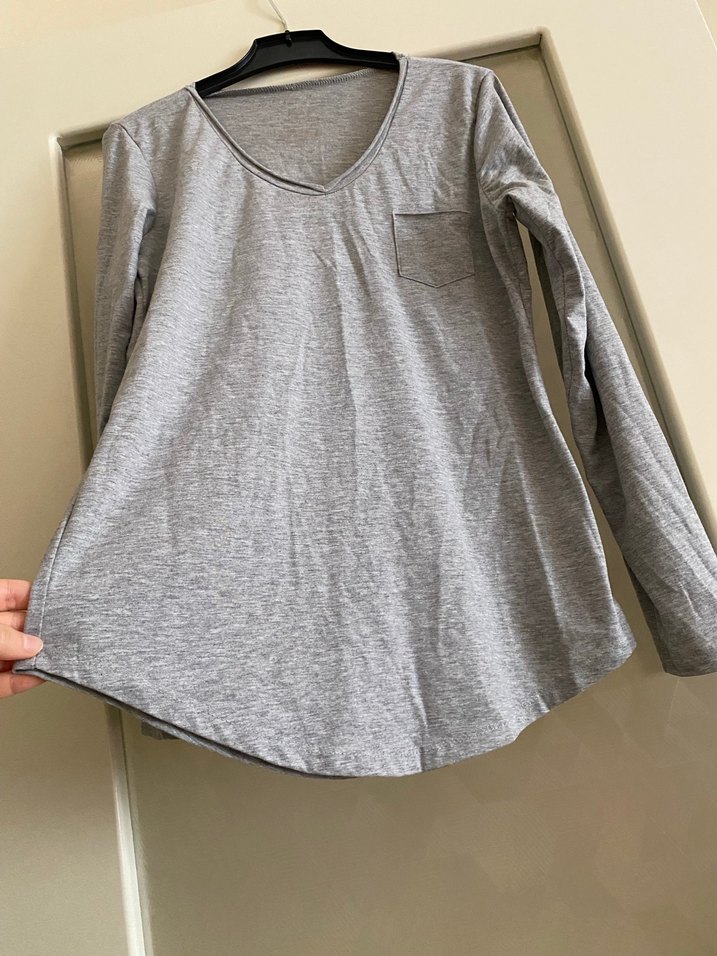 Gri V Yaka Uzun Kollu Tişört - Görsel 3